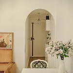 Sevres-Lecourbe Romantic Apartment T2 Paris15