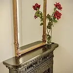 Sevres-Lecourbe Romantic Apartment T2 Paris15